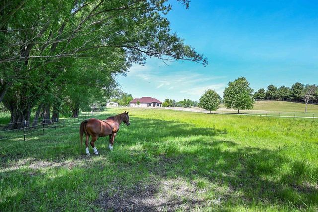 11129 N Charley Bluff Road, Milton, WI 53563