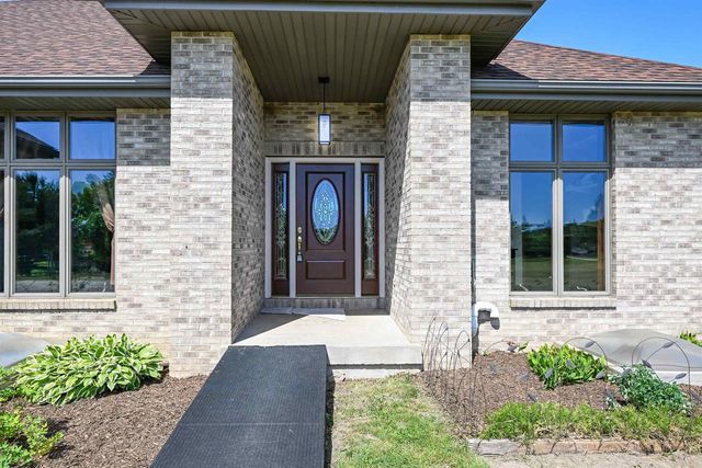 11129 N Charley Bluff Road, Milton, WI 53563