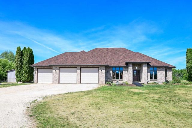 11129 N Charley Bluff Road, Milton, WI 53563