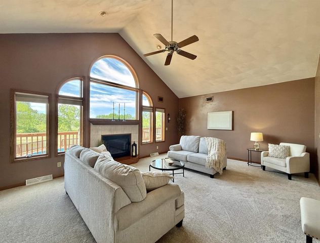 11129 N Charley Bluff Road, Milton, WI 53563