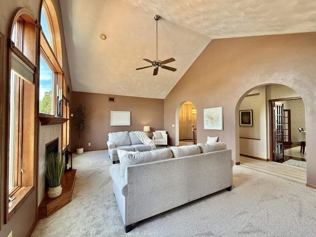 11129 N Charley Bluff Road, Milton, WI 53563