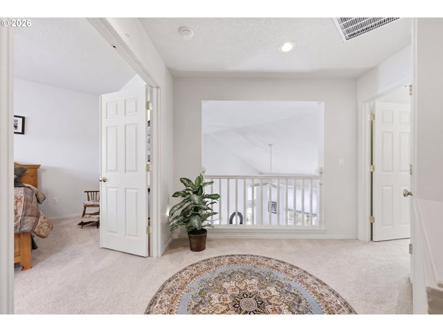 6679 Ne ROSEBAY Dr, Hillsboro, OR 97124