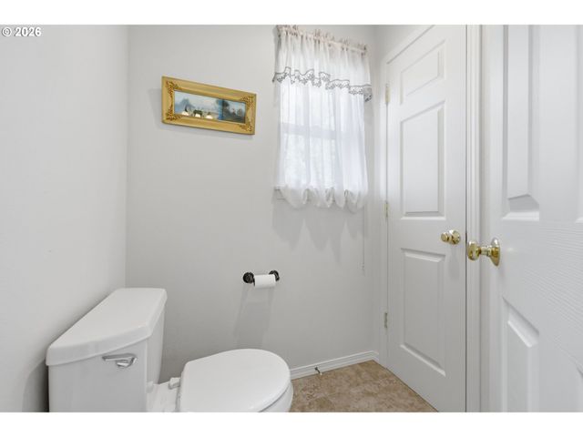 6679 Ne ROSEBAY Dr, Hillsboro, OR 97124