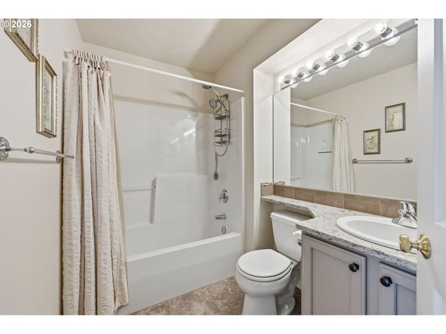 6679 Ne ROSEBAY Dr, Hillsboro, OR 97124
