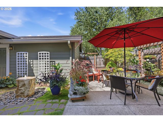 6679 Ne ROSEBAY Dr, Hillsboro, OR 97124