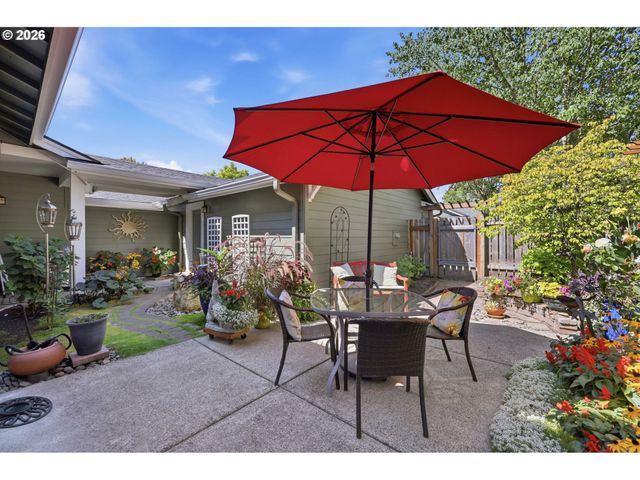 6679 Ne ROSEBAY Dr, Hillsboro, OR 97124