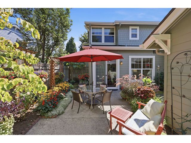 6679 Ne ROSEBAY Dr, Hillsboro, OR 97124