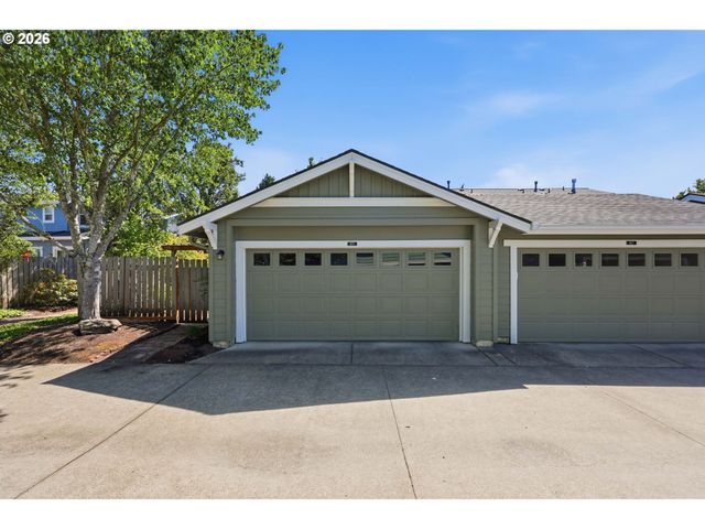 6679 Ne ROSEBAY Dr, Hillsboro, OR 97124