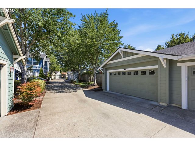 6679 Ne ROSEBAY Dr, Hillsboro, OR 97124