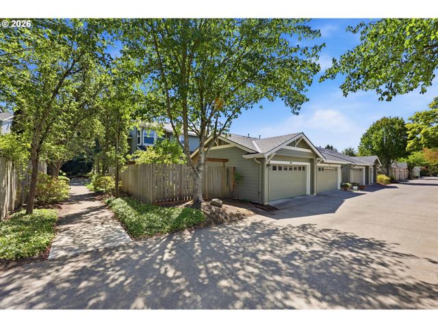 6679 Ne ROSEBAY Dr, Hillsboro, OR 97124