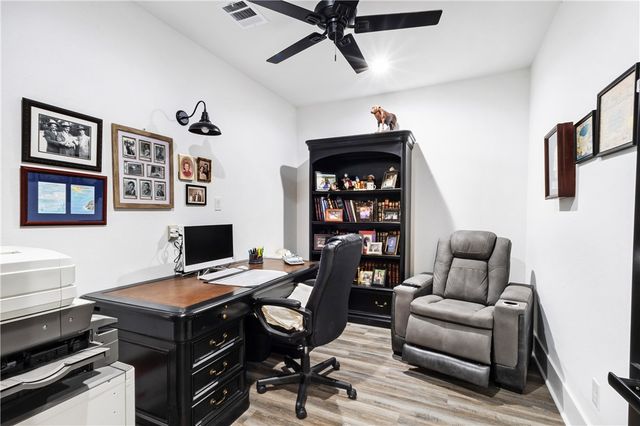 17401 Highway 21 W, North Zulch, TX 77872