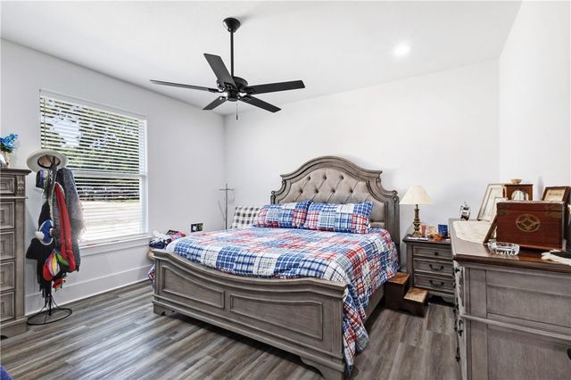 17401 Highway 21 W, North Zulch, TX 77872