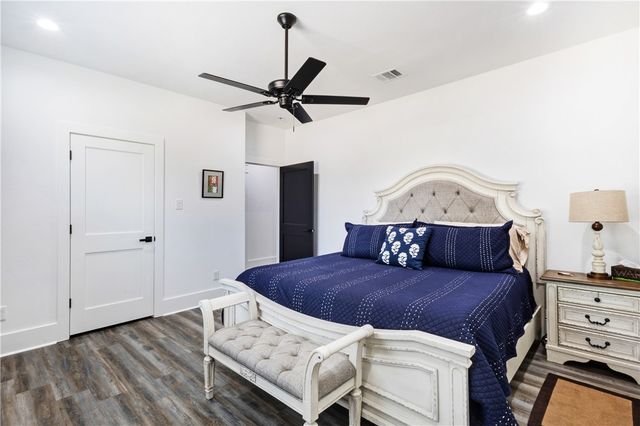 17401 Highway 21 W, North Zulch, TX 77872