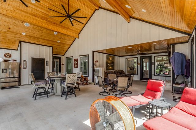 17401 Highway 21 W, North Zulch, TX 77872