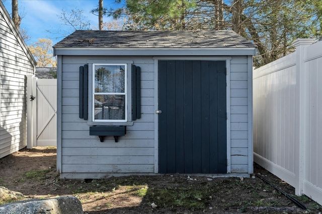 49 Greenhill Ave, Attleboro, MA 02703