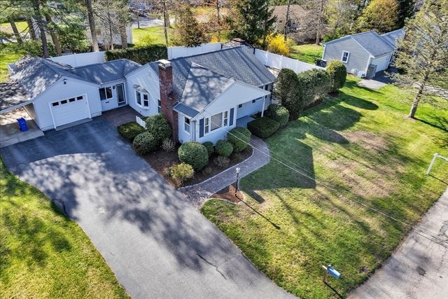 49 Greenhill Ave, Attleboro, MA 02703
