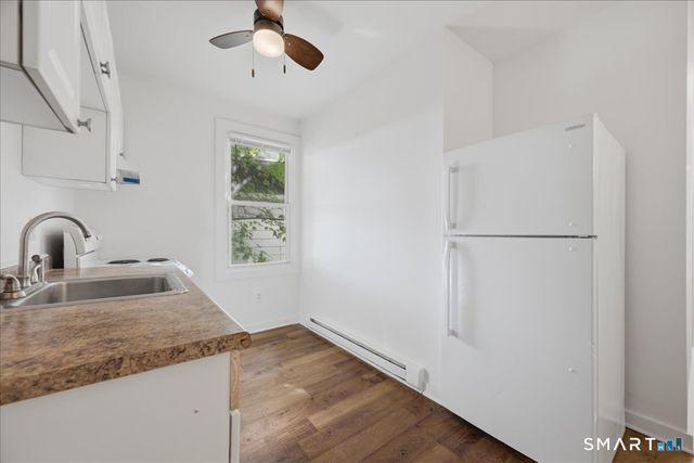 837 Bank Street, New London, CT 06320