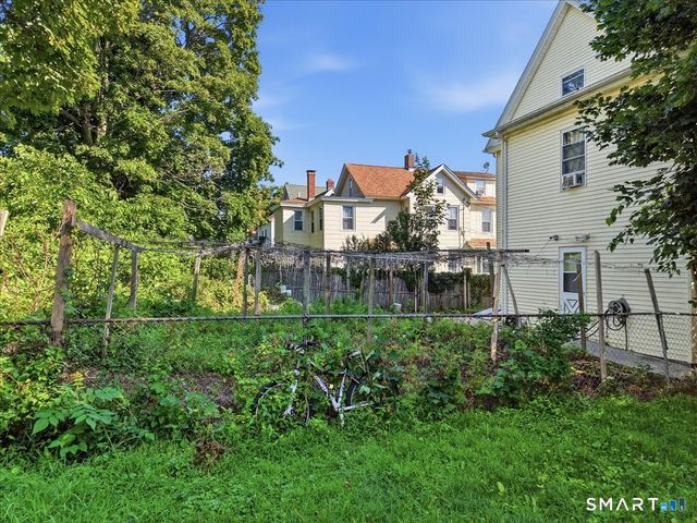 837 Bank Street, New London, CT 06320