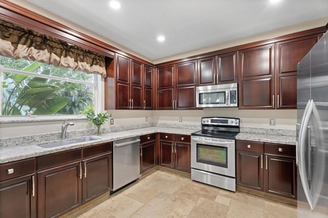 5020 SW Elk River Court, Palm City, FL 34990