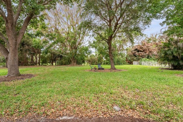 5020 SW Elk River Court, Palm City, FL 34990