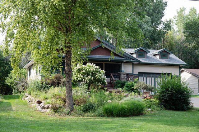 930 County Road C E, Maplewood, MN 55109