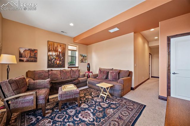 5817 Canyon Reserve Heights, Colorado Springs, CO 80919