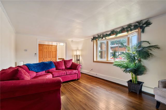 611 Pikeview Dr, Plum Boro, PA 15239
