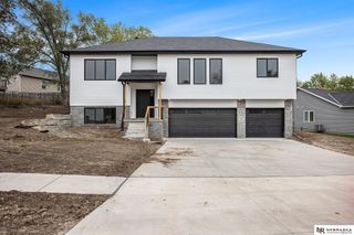 130 Switchgrass Lane, Bennet, NE 68317