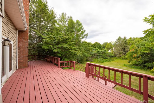 303 Freedom Road, Pleasant Valley, NY 12569