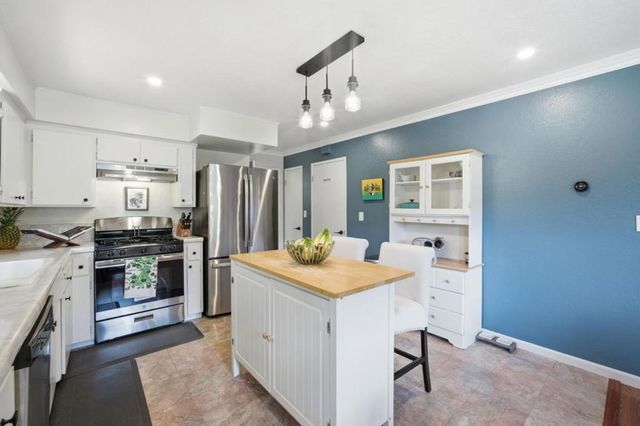 8684 Hihn Road, Ben Lomond, CA 95005