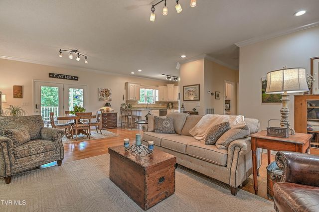 35 Chase Court, Greeneville, TN 37745