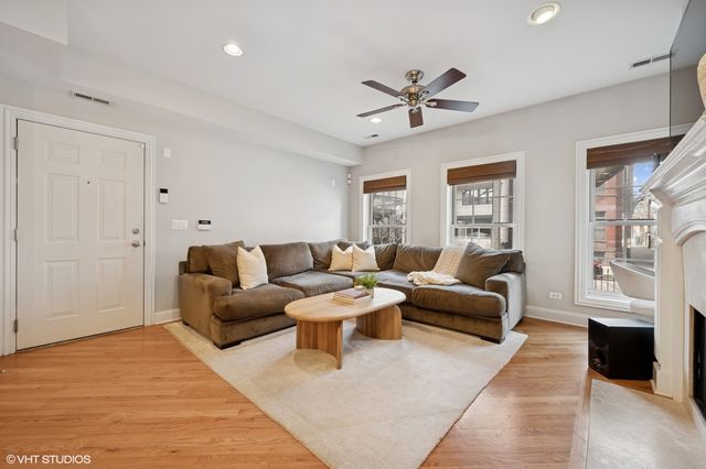 1547 N Hudson Avenue 1, Chicago, IL 60610
