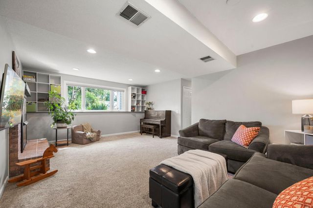 4806 Shevlin Court, Eagan, MN 55122