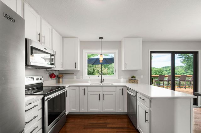 4806 Shevlin Court, Eagan, MN 55122