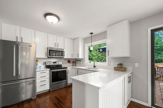 4806 Shevlin Court, Eagan, MN 55122