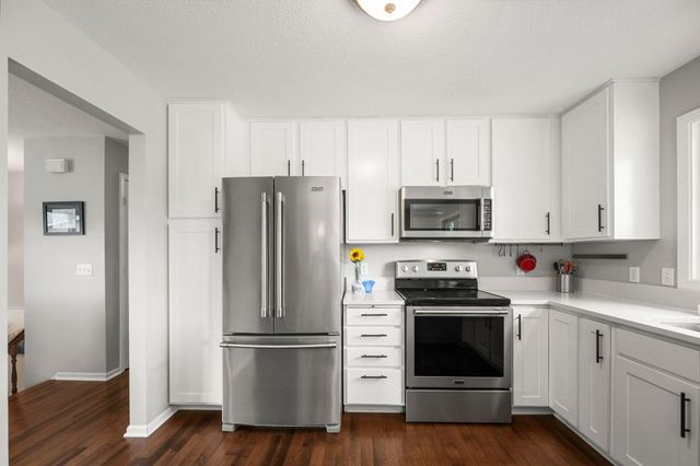 4806 Shevlin Court, Eagan, MN 55122