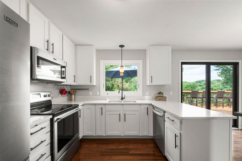 4806 Shevlin Court, Eagan, MN 55122 — photo 4