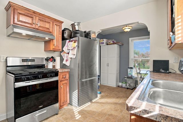 1828 Arlington Avenue E, Saint Paul, MN 55119