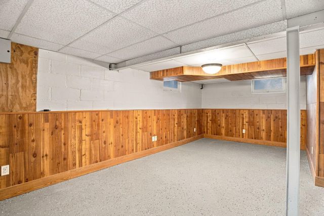 1828 Arlington Avenue E, Saint Paul, MN 55119