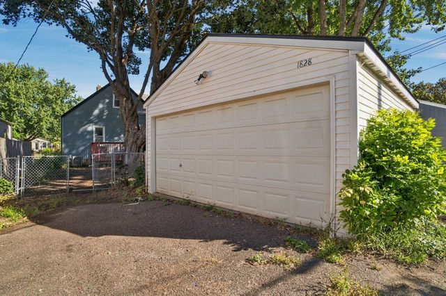 1828 Arlington Avenue E, Saint Paul, MN 55119