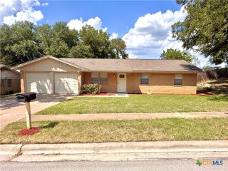 1603 E Robertson Avenue, Copperas Cove, TX 76522