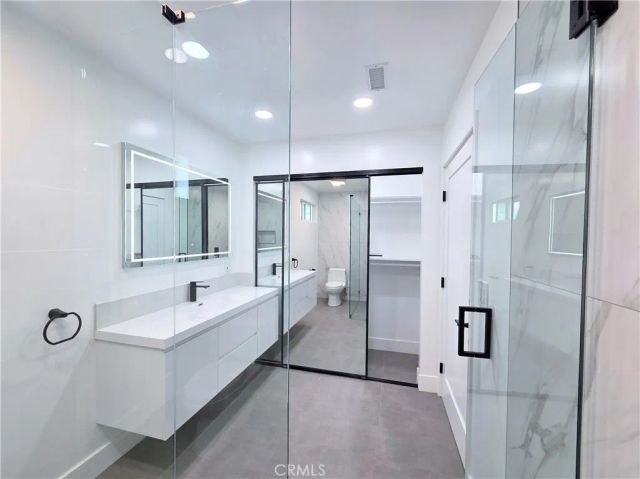 3041 Yellowtail Drive, Los Alamitos, CA 90720