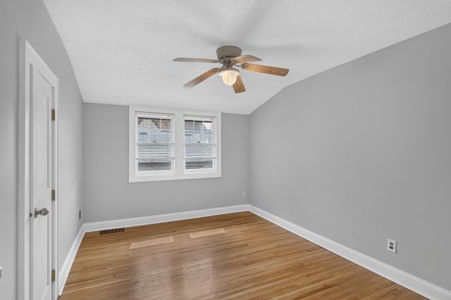 2946 Vincent Avenue N, Minneapolis, MN 55411