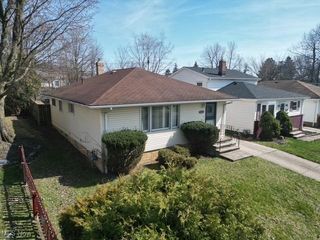 5031 Cato Street, Maple Heights, OH 44137