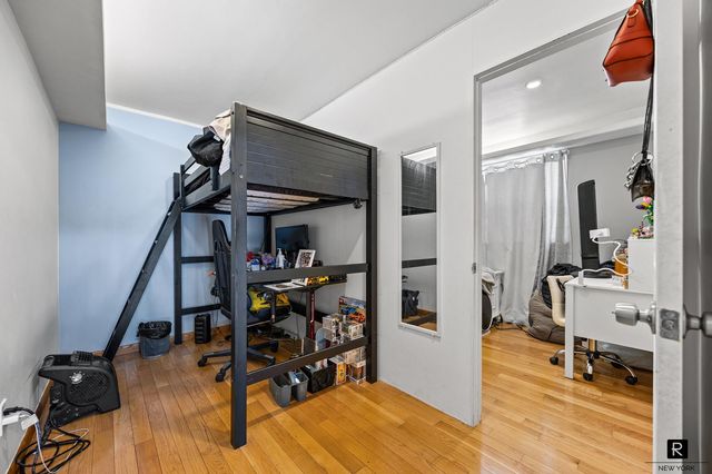 69-07 Little Neck Parkway, New York City, NY 11004