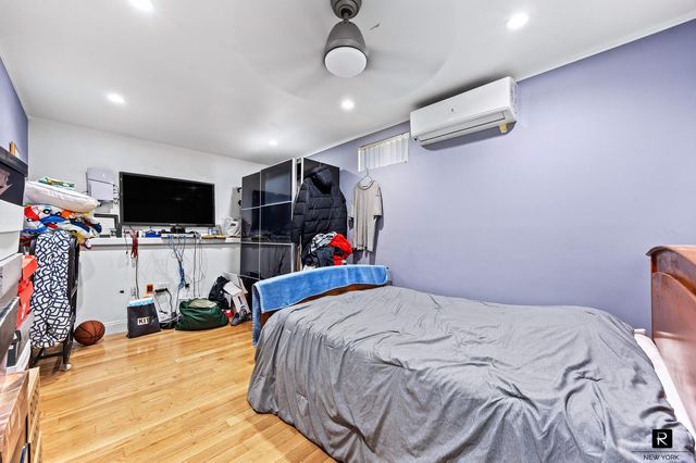 69-07 Little Neck Parkway, New York City, NY 11004