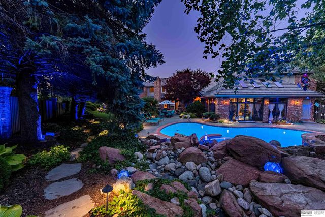 13644 Seward Circle, Omaha, NE 68154