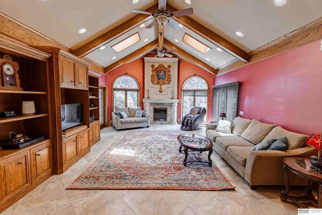 13644 Seward Circle, Omaha, NE 68154