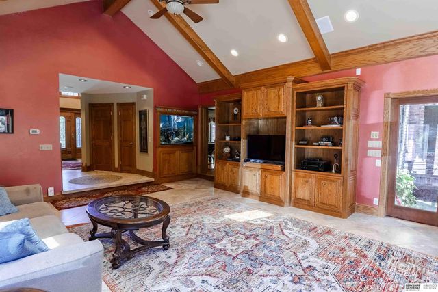 13644 Seward Circle, Omaha, NE 68154