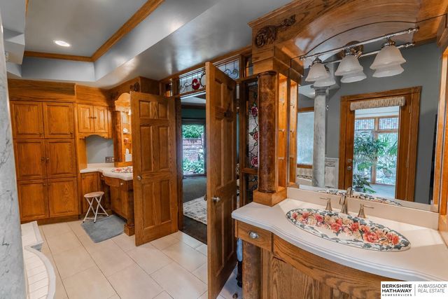 13644 Seward Circle, Omaha, NE 68154